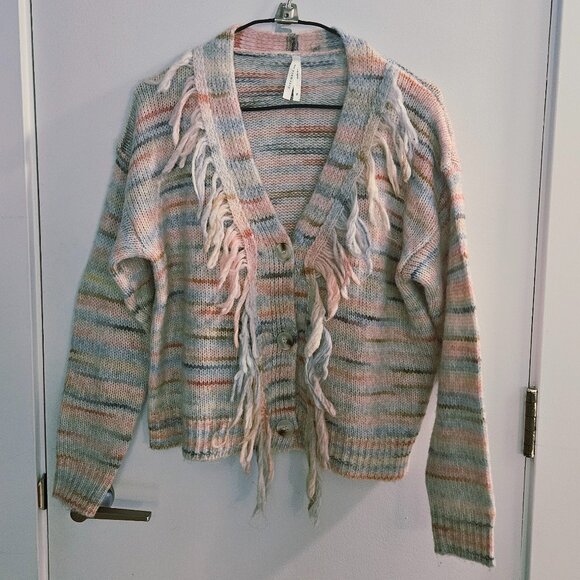 3/$15 Multicoloured pastel sweater - Picture 1 of 5